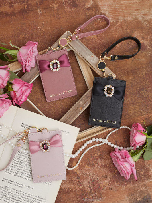 Bijou Ribbon Card Holder with Reel